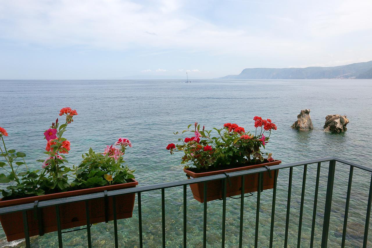 Il Casato Deluxe Rooms Scilla Exterior foto